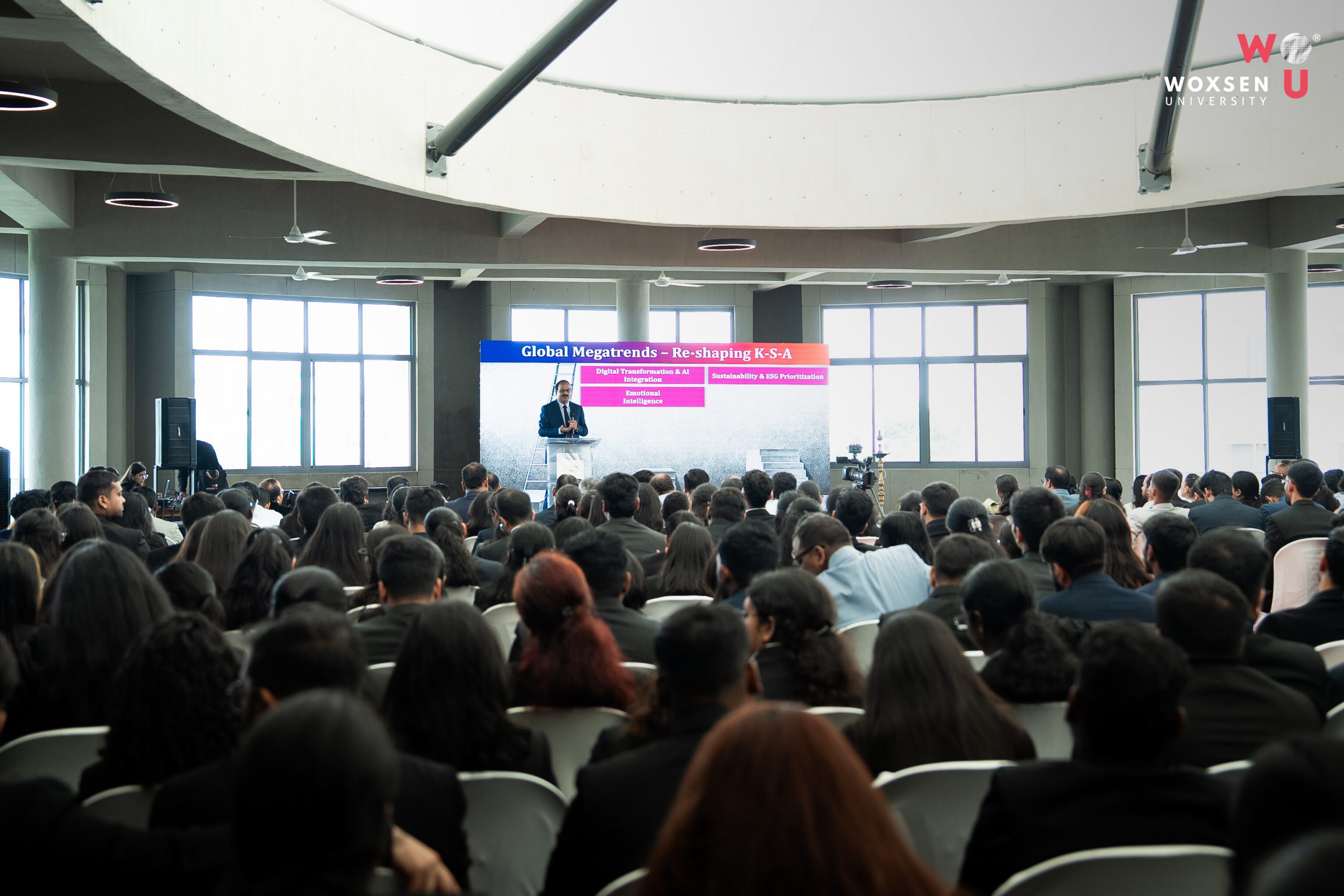 AI Meets Business: Woxsen’s Future-Ready MBA