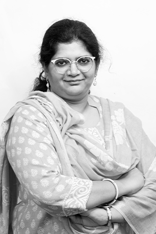 Dr. Areeba Ahsanat  Moazzam