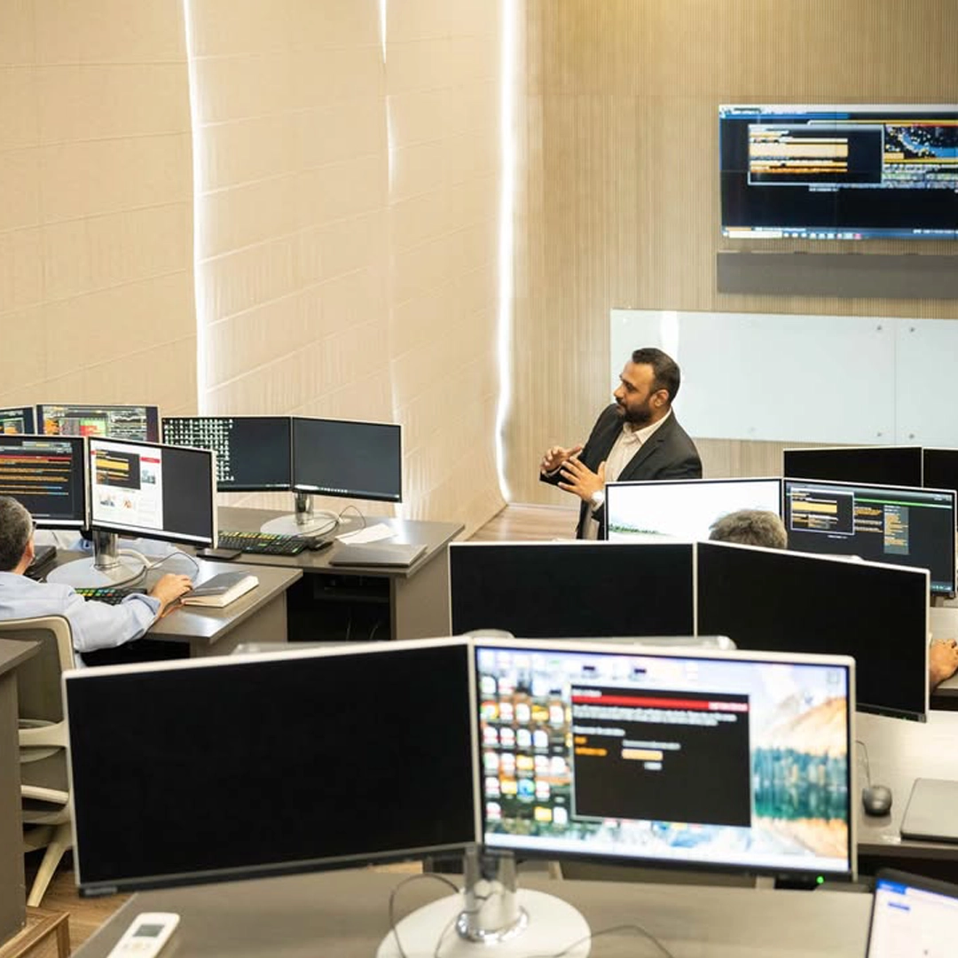 Bloomberg Experts Share Market Insights with Woxsen Business School Faculty
